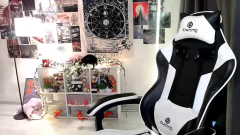 Snapshot of ameliameadd chatting on 11/08/25, 08:03 Amelia online show from 11/08/25, 08:03