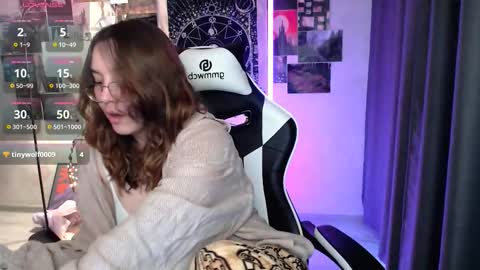 Snapshot of ameliameadd chatting on 11/14/25, 08:35 Amelia online show from 11/14/25, 08:35