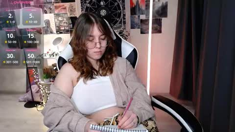 Snapshot of ameliameadd chatting on 11/15/25, 09:28 Amelia online show from 11/15/25, 09:28