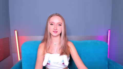 ameliawise online show from 01/05/25, 08:43