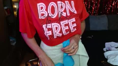 Snapshot of amelie__martinez chatting on 02/11/26, 10:20 amelie__martinez online show from 02/11/26, 10:20