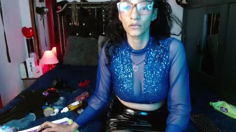 Snapshot of amelie__martinez chatting on 03/16/26, 10:08 amelie__martinez online show from 03/16/26, 10:08
