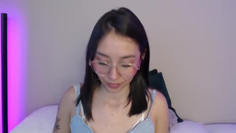 Amelie online show from 02/08/25, 07:04