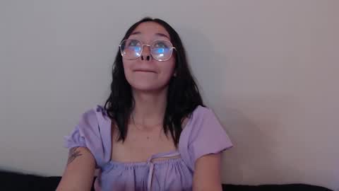 Amelie online show from 03/04/25, 08:38