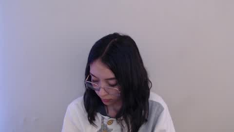 Amelie online show from 03/05/25, 10:43