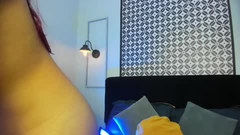Snapshot of amelie_furtado chatting on 05/03/26, 02:01 amelie online show from 05/03/26, 02:01