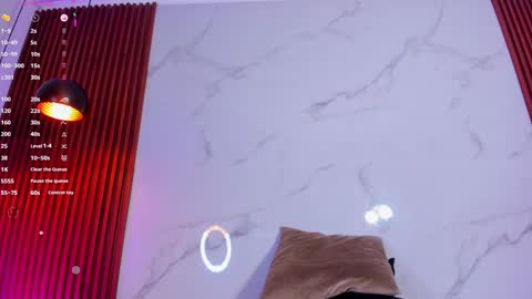 Snapshot of amelie_leigh chatting on 01/24/25, 07:51 Alejandra online show from 01/24/25, 07:51