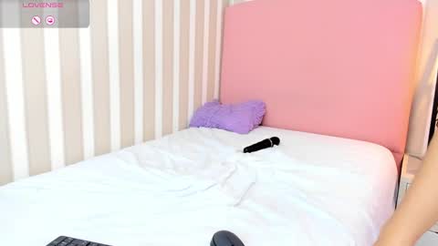 Victoria online show from 02/22/25, 03:25