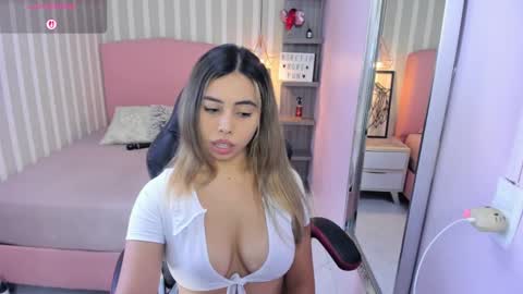 Victoria online show from 09/19/25, 07:36