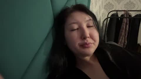 Snapshot of ameliya_kim chatting on 04/11/26, 09:19 Ameliya online show from 04/11/26, 09:19