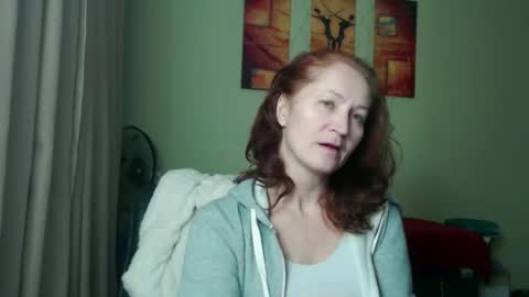 Snapshot of amelly777 chatting on 11/16/25, 03:50 amelly777 online show from 11/16/25, 03:50