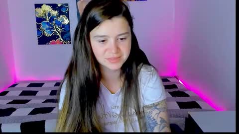 Snapshot of amellymillyy chatting on 09/22/25, 10:56 amellymillyy online show from 09/22/25, 10:56