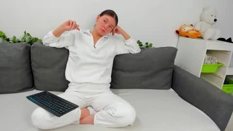 Eva online show from 03/14/26, 09:04