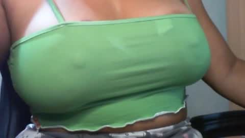 Mari online show from 04/10/26, 02:11