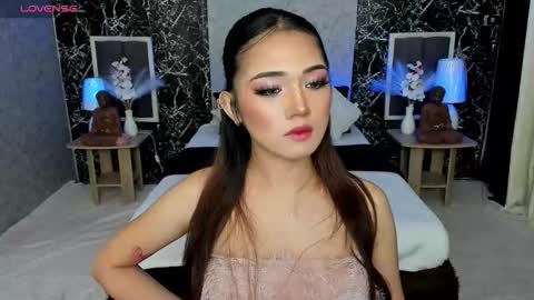 Claire online show from 09/16/25, 03:02