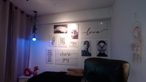 amethystshadow online show from 01/11/26, 03:39