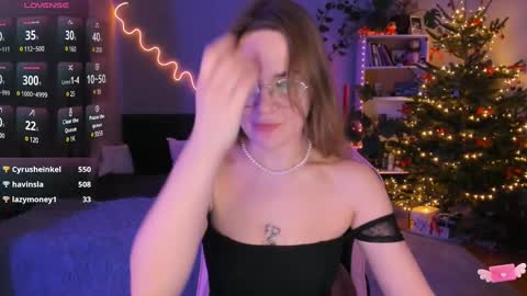 Hi-hi I am Kate welcome to my sexy room online show from 12/29/24, 08:04