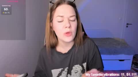 Hi-hi I am Kate welcome to my sexy room online show from 01/08/26, 04:31