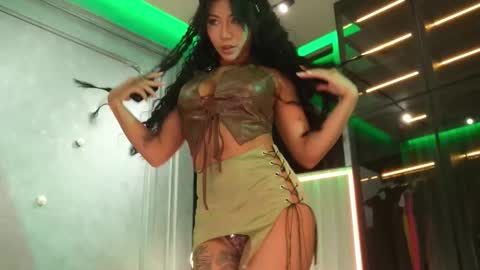 Ami online show from 10/01/25, 02:01