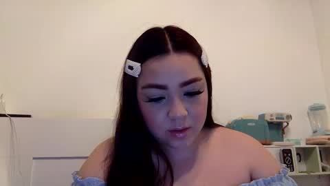 Snapshot of ami_rosee chatting on 02/04/26, 05:46 ami_rosee online show from 02/04/26, 05:46