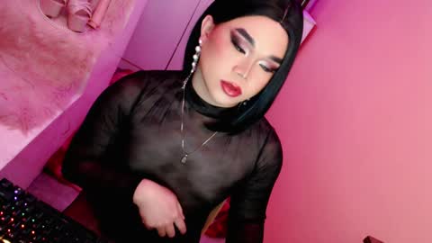 Queen Mireska online show from 02/06/25, 02:15