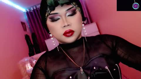 Queen Mireska online show from 02/07/26, 05:38