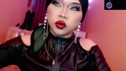 Queen Mireska online show from 03/13/26, 04:35