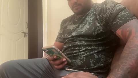 amichaat online show from 01/18/26, 10:30