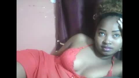 Snapshot of amielle_01 chatting on 04/29/26, 10:19 amielle_01 online show from 04/29/26, 10:19