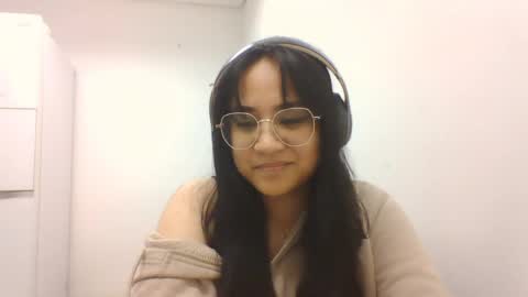 amienowland online show from 05/01/26, 11:15