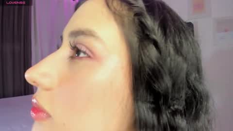 Amira sweet online show from 10/31/25, 12:22