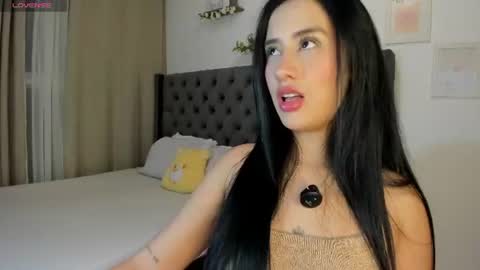 Snapshot of amiirra_ chatting on 07/10/26, 03:00 Amira sweet online show from 07/10/26, 03:00