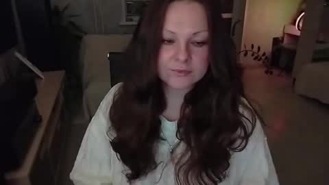 Mila online show from 11/09/25, 10:52