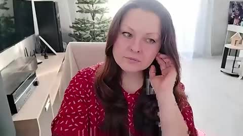 Mila online show from 02/06/26, 03:11