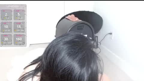 Snapshot of amilustxx chatting on 02/19/25, 09:25 amilust online show from 02/19/25, 09:25