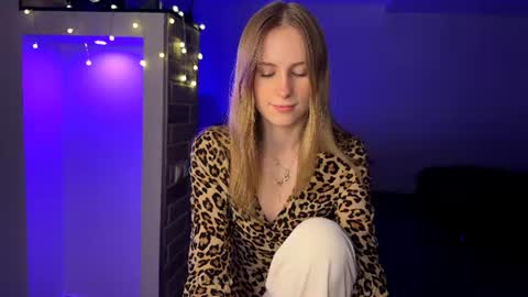Amily online show from 07/29/26, 07:01