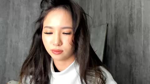 Snapshot of amina_artin chatting on 02/15/25, 06:55 Amina online show from 02/15/25, 06:55