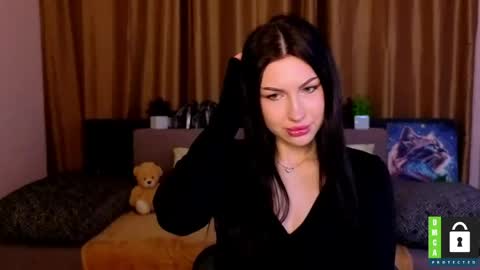 Amina online show from 03/26/26, 12:33