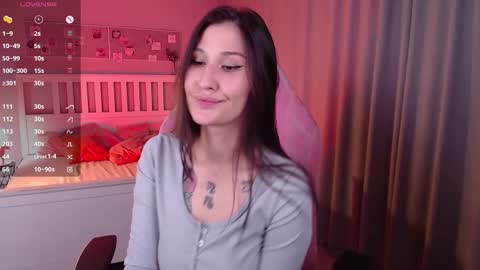 Camilla online show from 09/15/25, 01:05