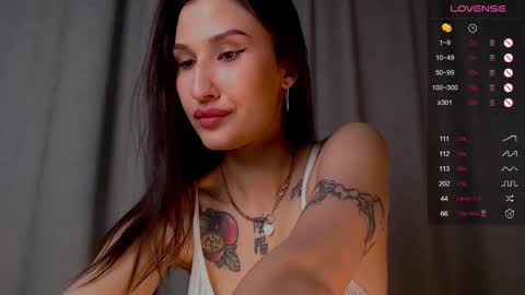 Camilla online show from 10/14/25, 11:27