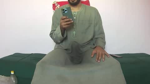 Amir online show from 12/04/25, 11:41