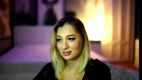 Snapshot of amira_velvet chatting on 06/02/26, 06:43 Mira online show from 06/02/26, 06:43