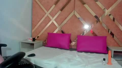 amira xx2 online show from 07/05/26, 07:32