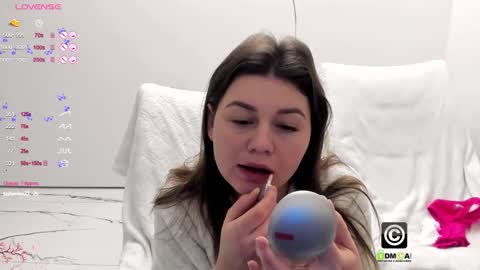 Snapshot of amirastar chatting on 01/18/26, 01:09 Amira Lush Domi is active Open Pvt Welcome to the world of pleasure online show from 01/18/26, 01:09