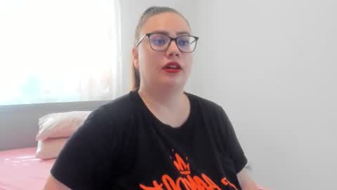 Snapshot of amiravyxen chatting on 07/09/26, 08:07 Amira Vyxen online show from 07/09/26, 08:07