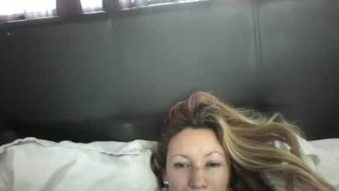 Snapshot of ammber3 chatting on 05/01/26, 11:26 Paula D online show from 05/01/26, 11:26