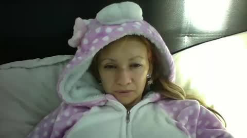 Snapshot of ammber3 chatting on 05/28/26, 11:40 Paula D online show from 05/28/26, 11:40