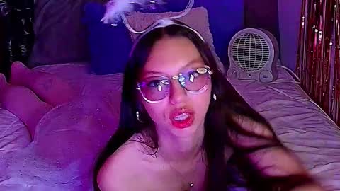 Ammelie online show from 10/31/25, 12:55