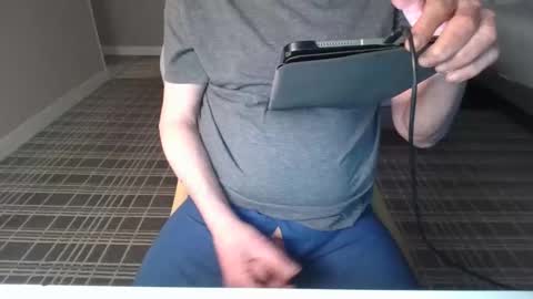 Snapshot of ammonty chatting on 04/08/26, 12:54 ammonty online show from 04/08/26, 12:54