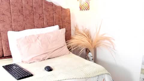 Ammy Nova online show from 12/21/24, 06:12